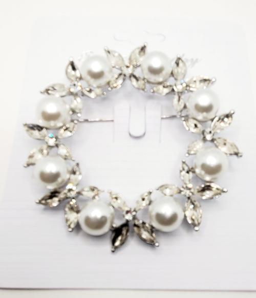 Pearl and Sparkle Brooch