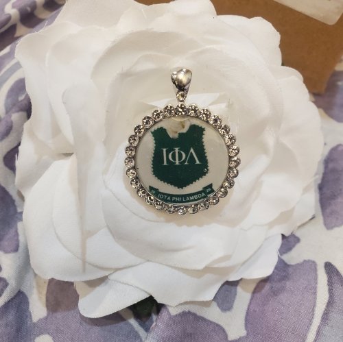 Iota Rose