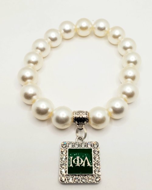 Iota Pearl Bracelet